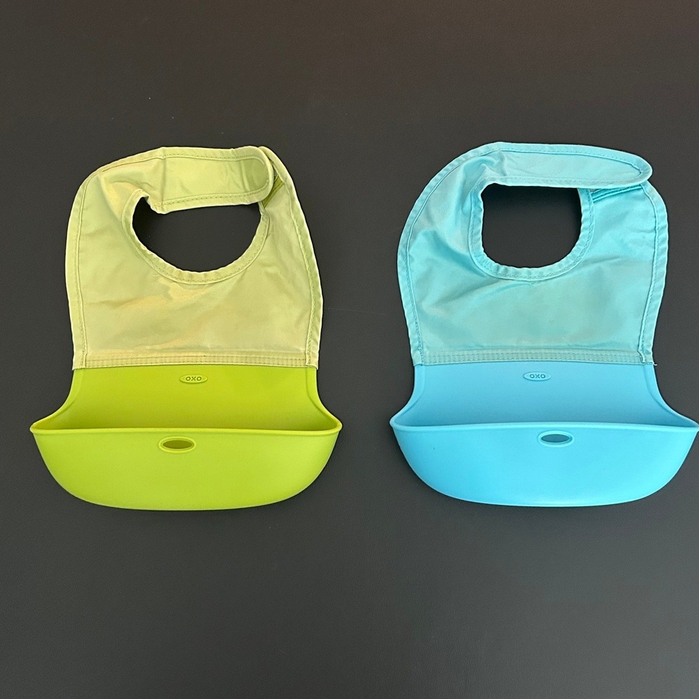 OXO Tot Roll-Up Bib Set Teal Lime Green Silicone Pocket Waterproof 2p 1404